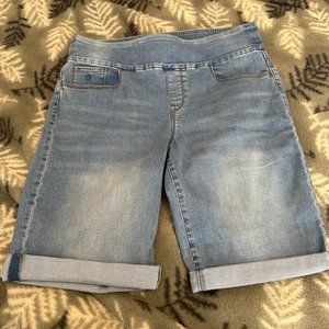 Gloria Vanderbilt Amanda Pull-On Bermuda Shorts